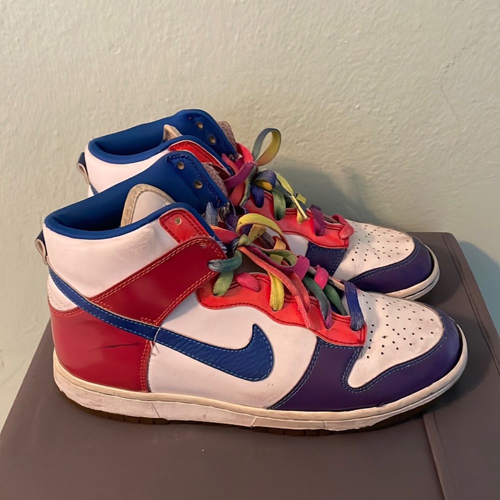 NIKE dunk high rainbow size 6y worn
